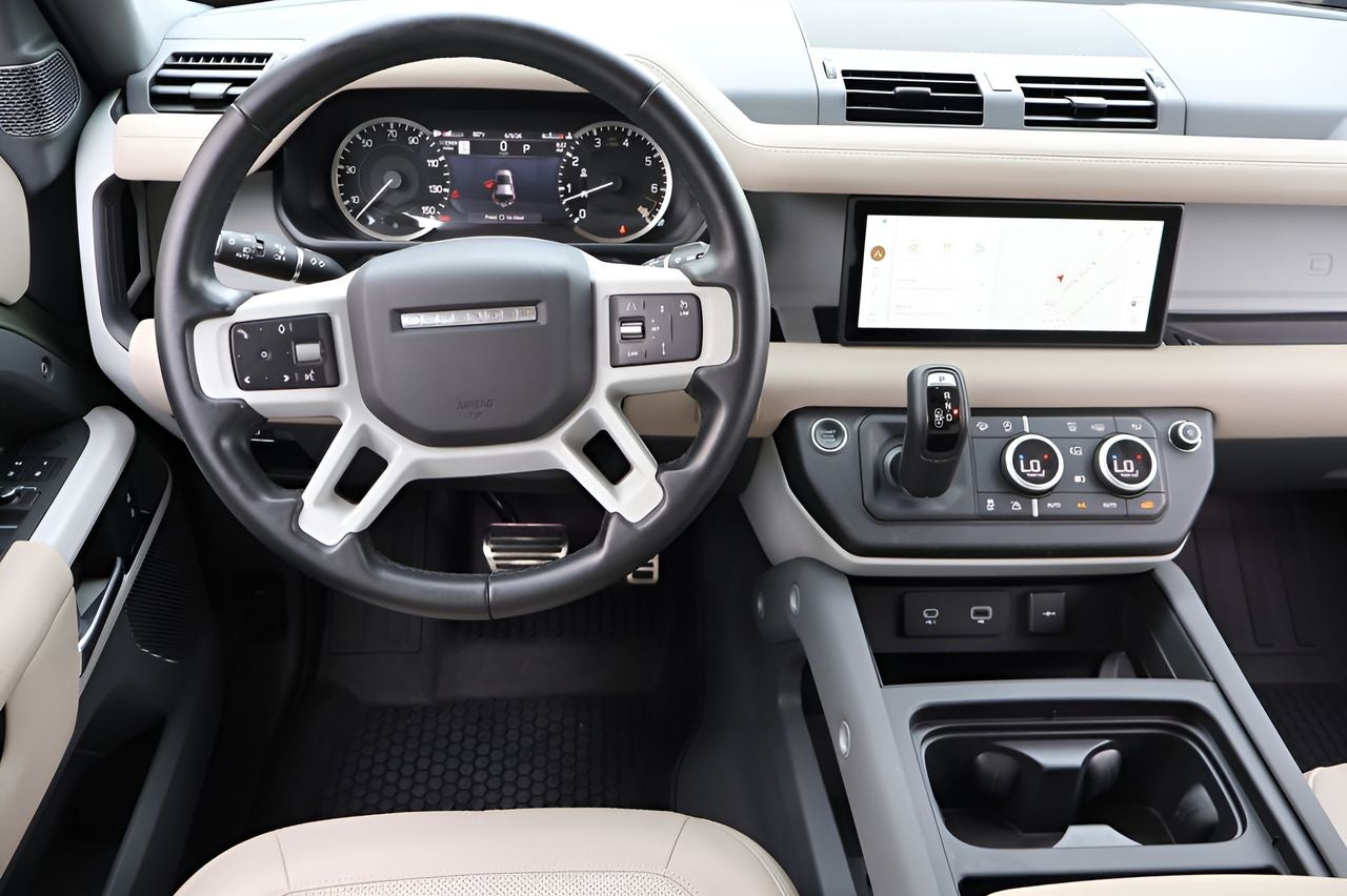 2023 Land Rover Defender 110 SE