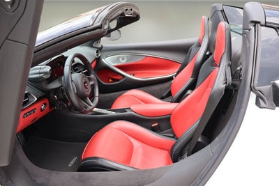 2025 McLaren Artura Base