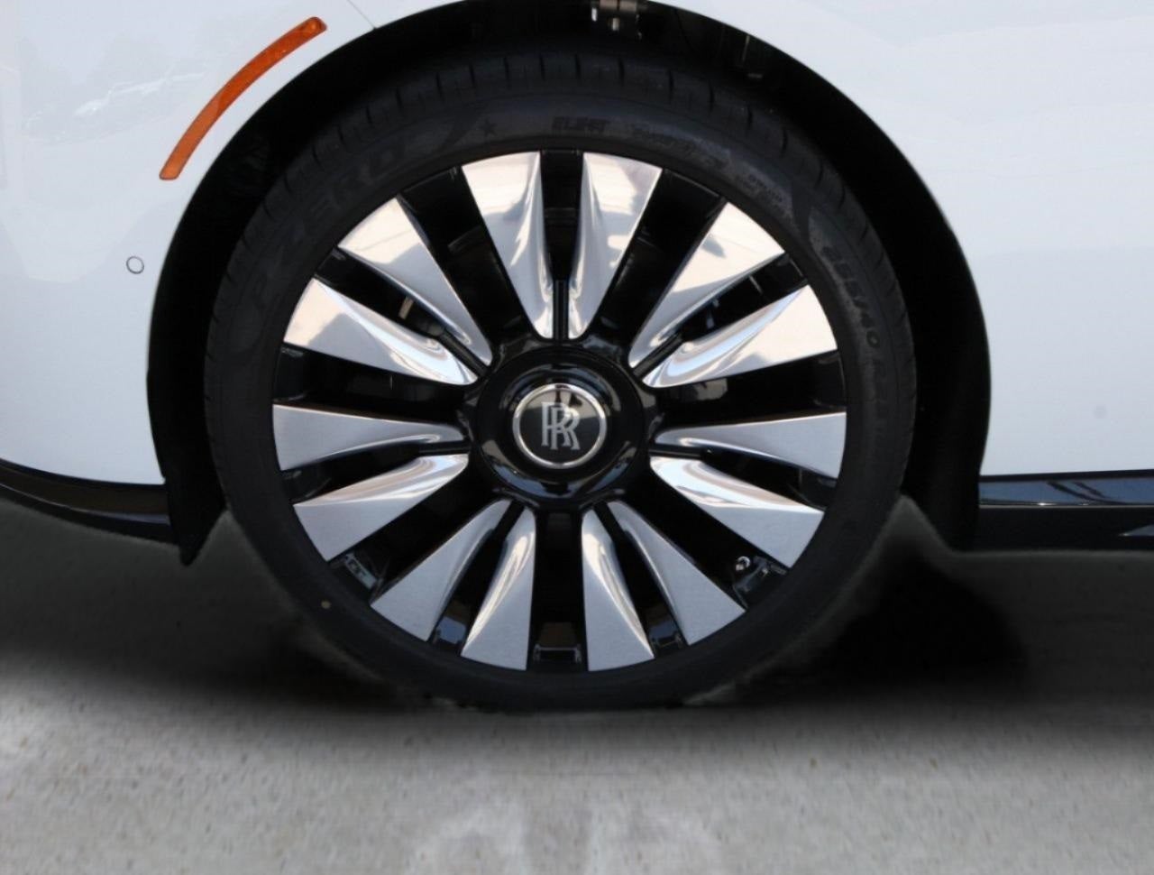 2024 Rolls-Royce Spectre Coupe