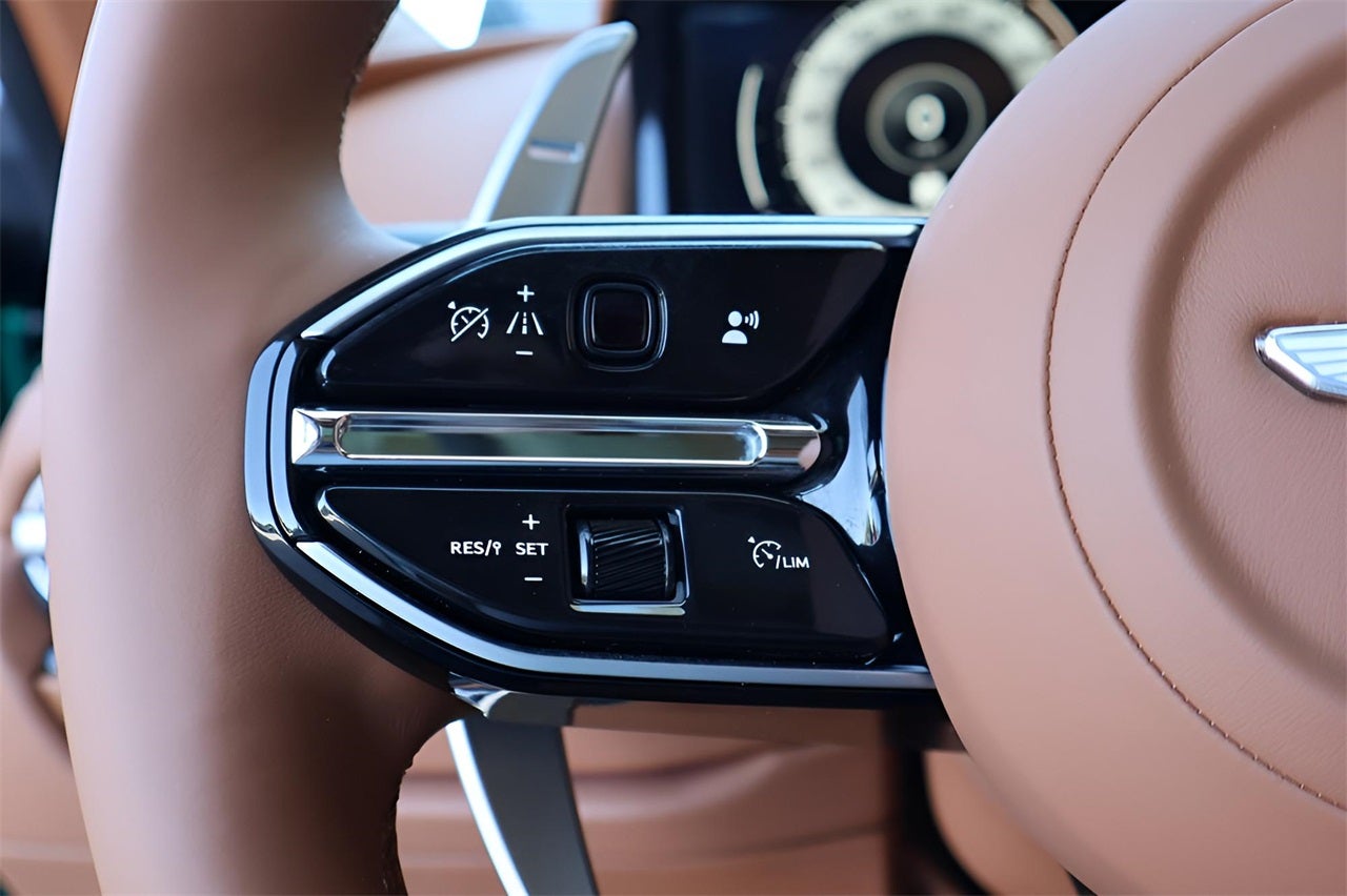 2025 Aston Martin DB12 Coupe