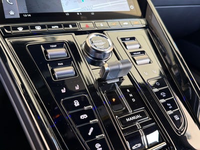 2026 Aston Martin DB12 Volante