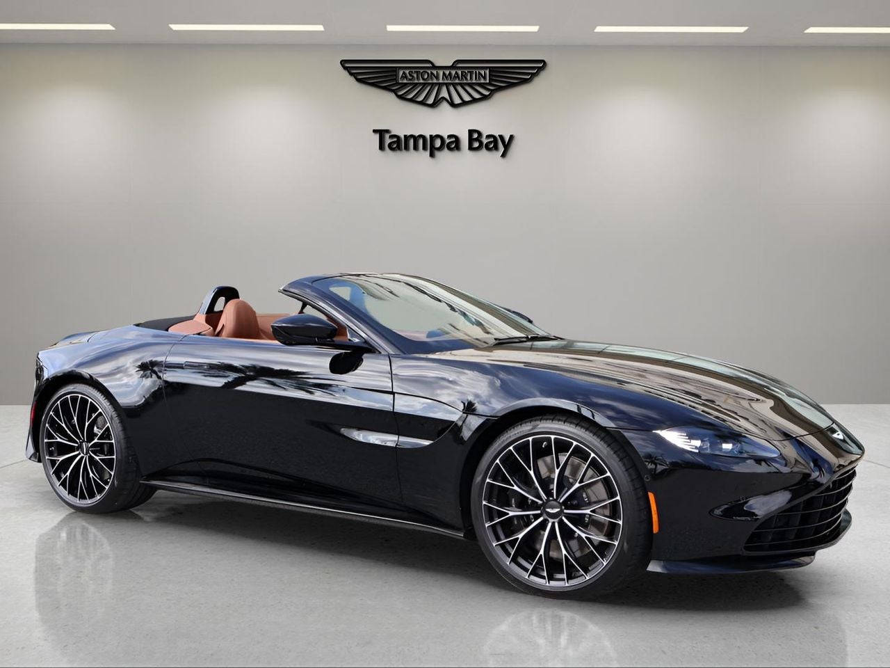 2023 Aston Martin Vantage Base