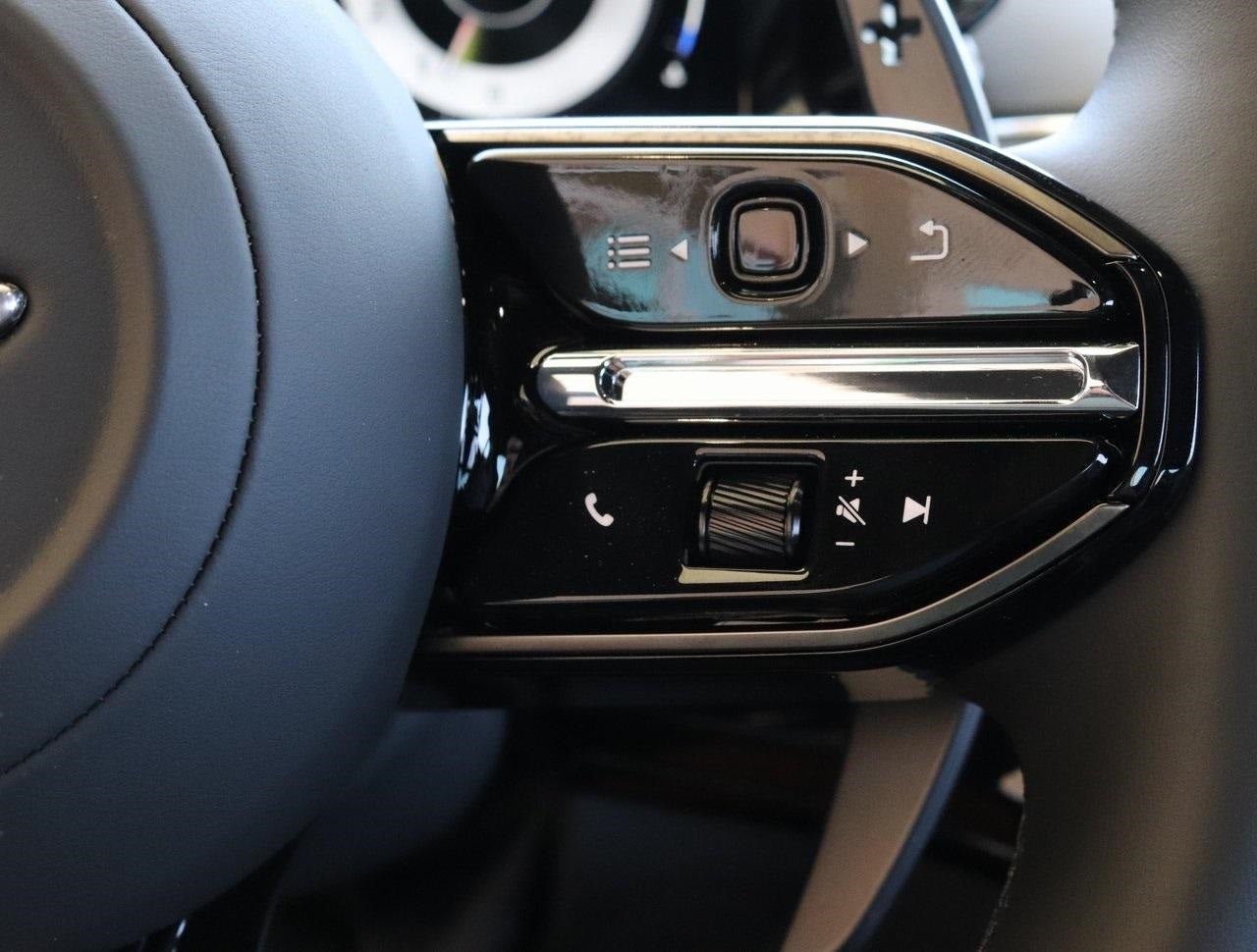 2025 Aston Martin Vantage Coupe