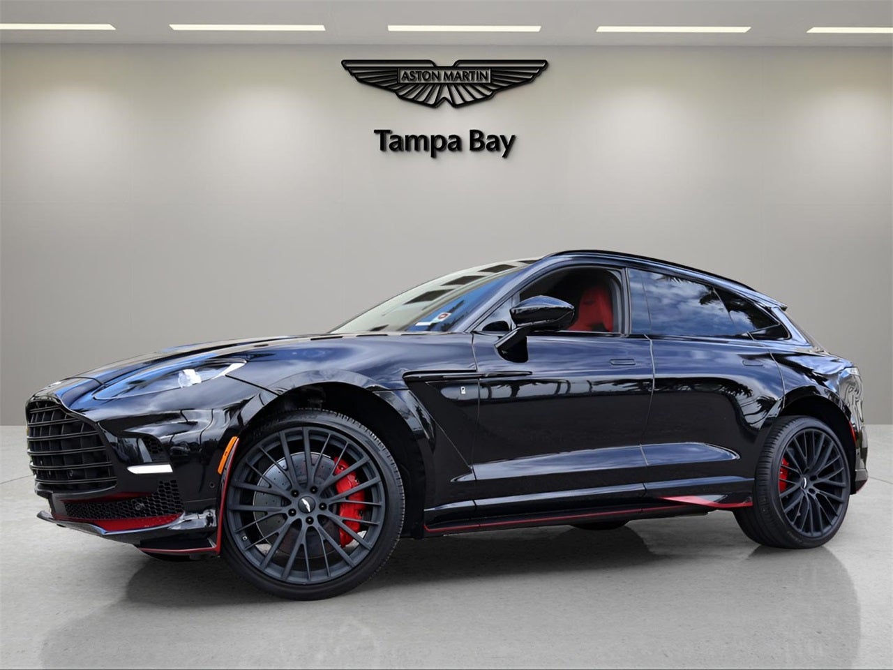 2024 Aston Martin DBX 707