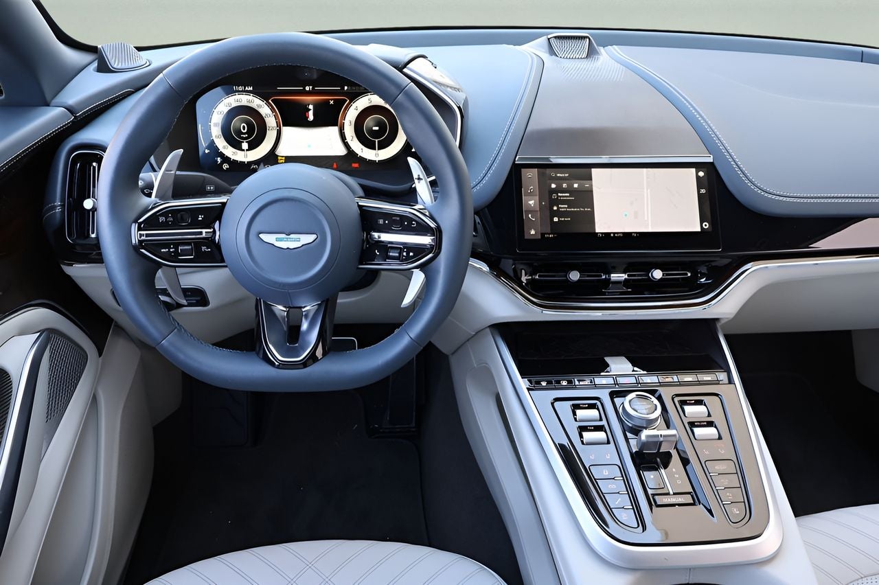 2025 Aston Martin DBX 707