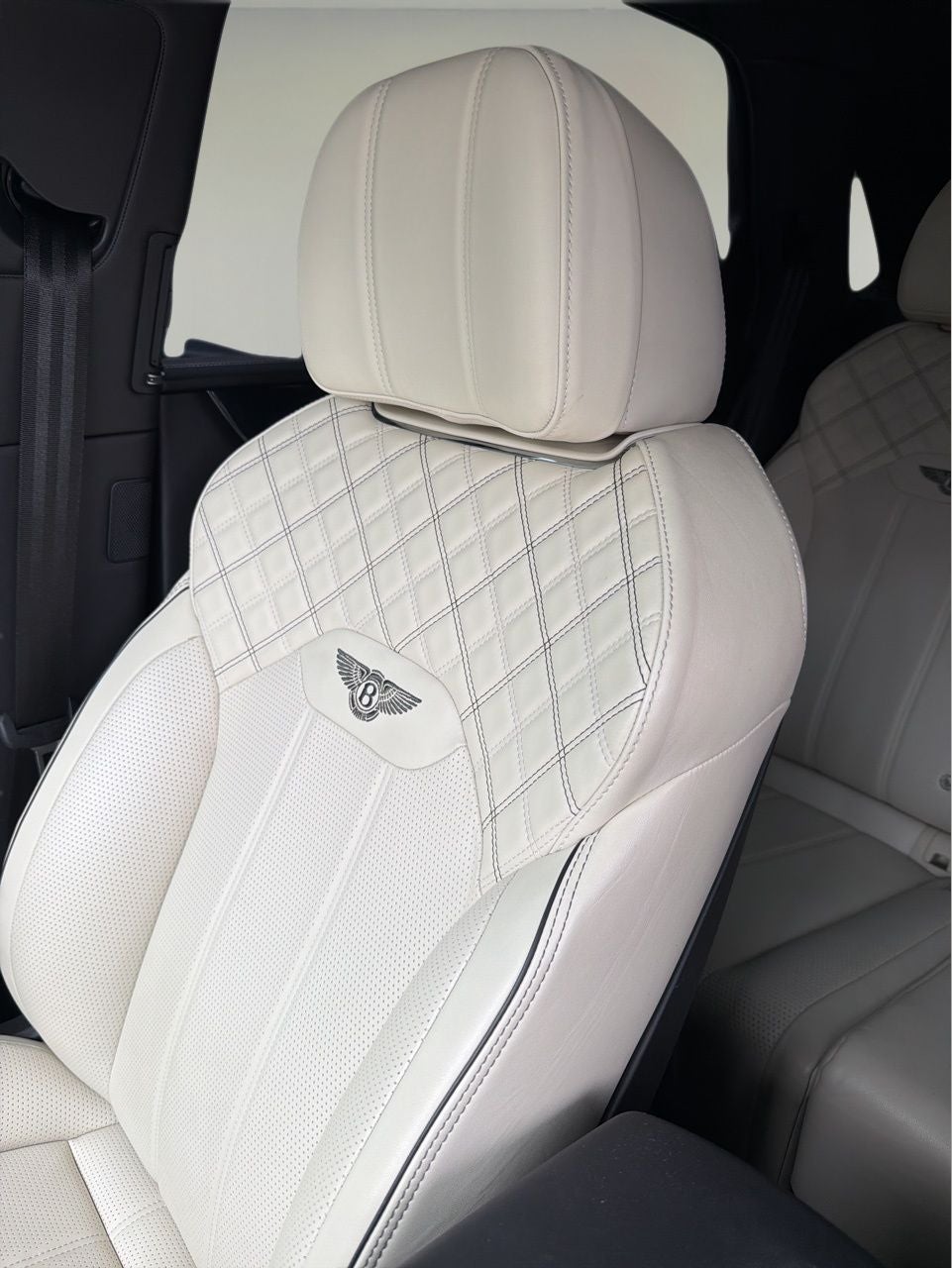 2021 Bentley Bentayga V8