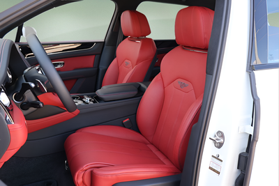 2025 Bentley Bentayga Base