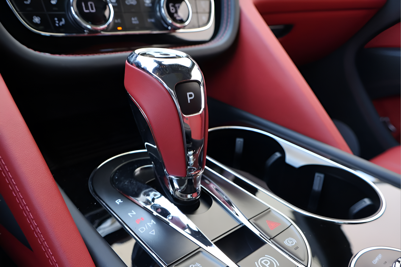 2025 Bentley Bentayga Base