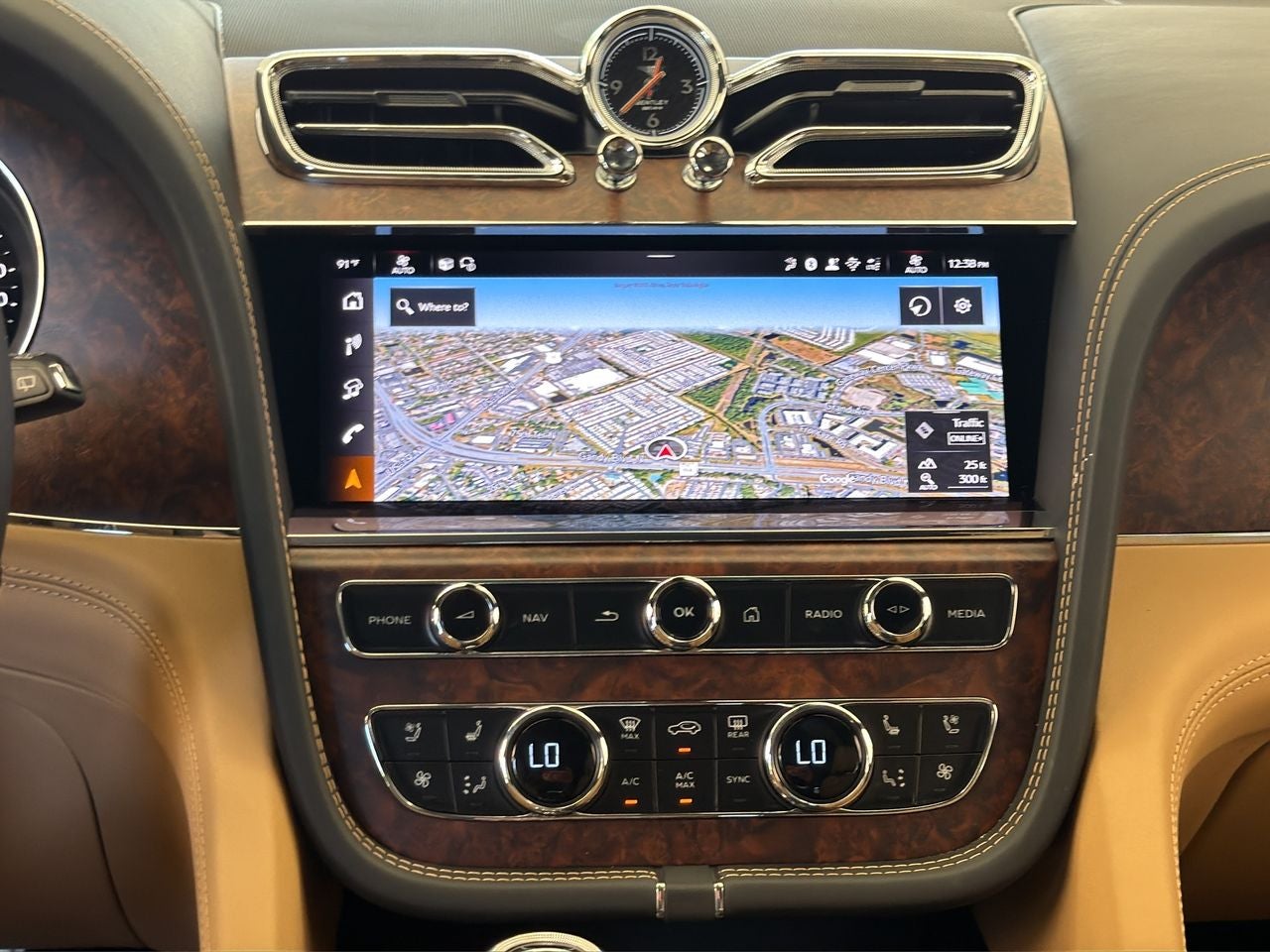 2025 Bentley Bentayga V8