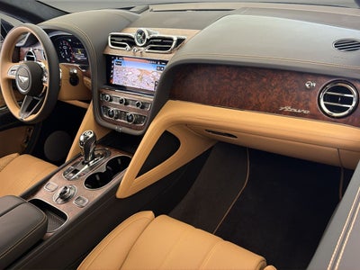 2025 Bentley Bentayga V8
