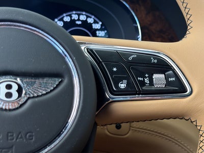 2025 Bentley Bentayga V8