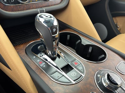 2025 Bentley Bentayga V8