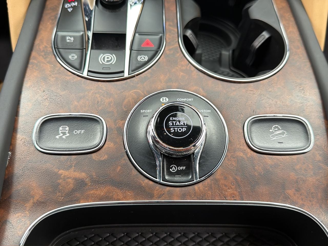 2025 Bentley Bentayga V8