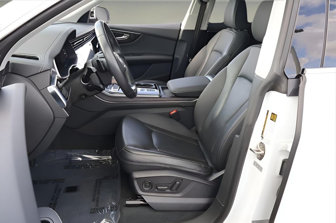 2023 Audi Q8 55 Premium Plus quattro