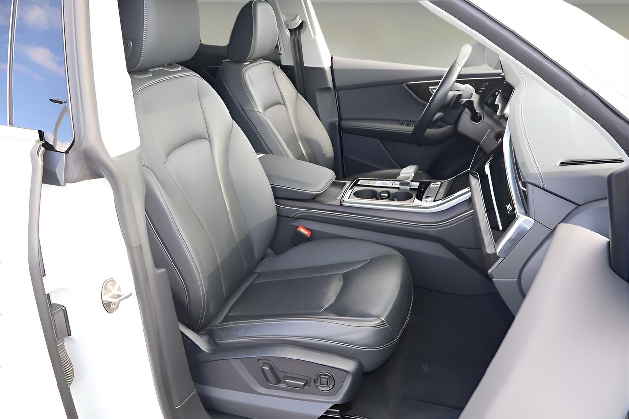 2023 Audi Q8 55 Premium Plus quattro