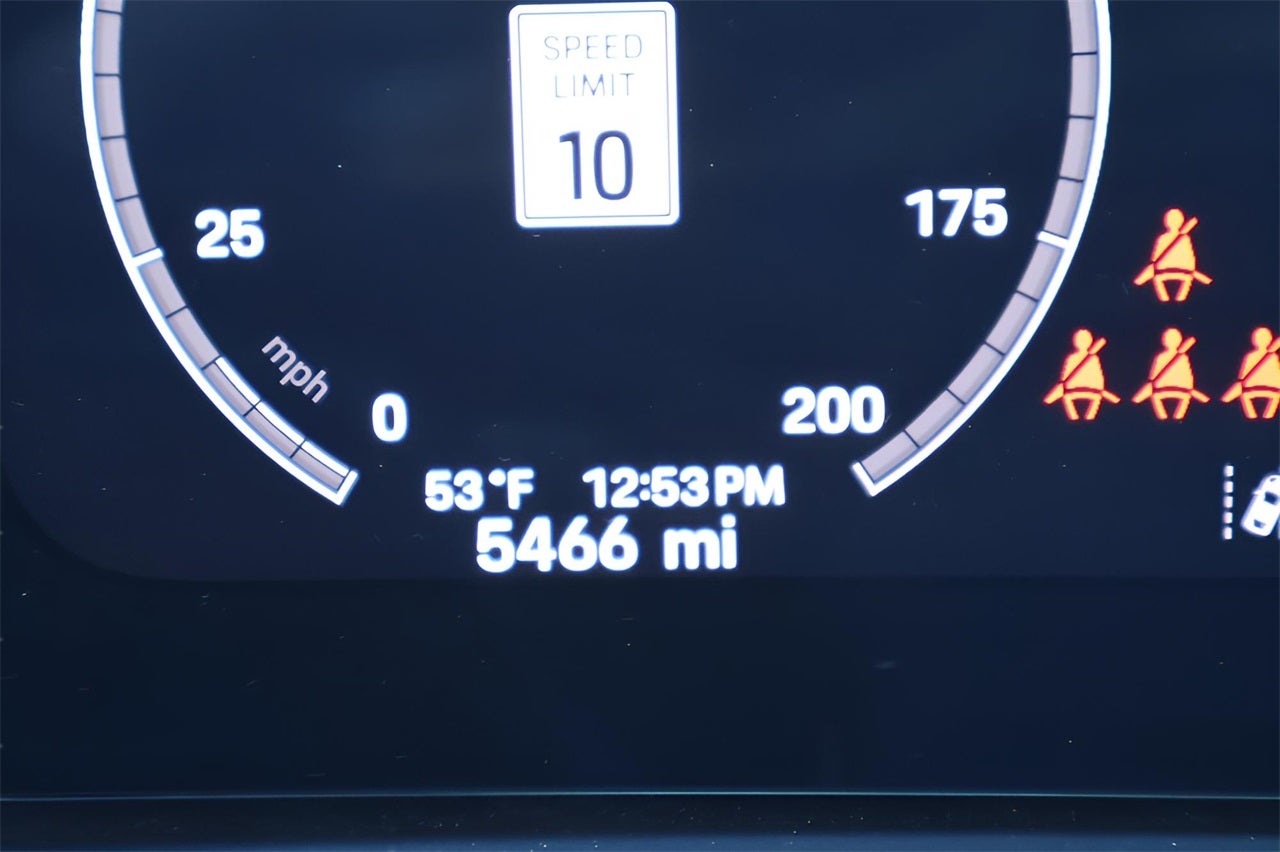 2025 Porsche Panamera Base