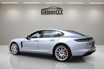 2022 Porsche Panamera 4S