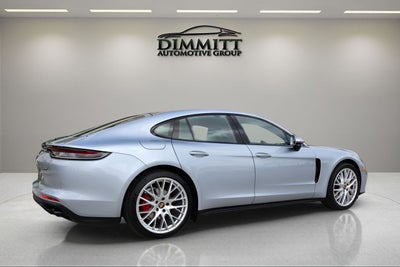 2022 Porsche Panamera 4S
