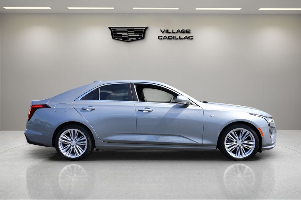 2023 Cadillac CT4 Premium Luxury