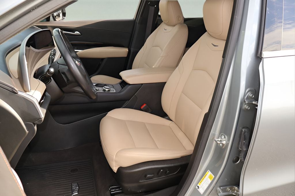 2024 Cadillac XT4 Luxury