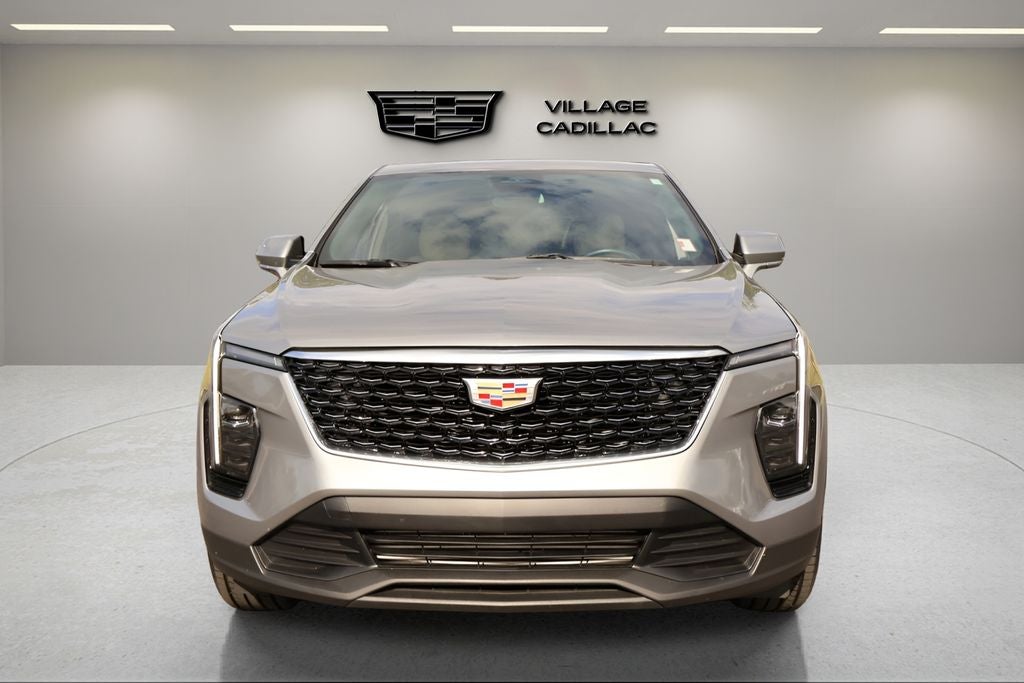 2024 Cadillac XT4 Luxury