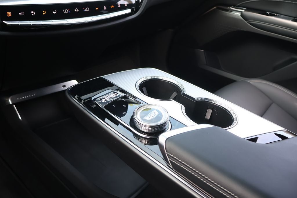 2024 Cadillac LYRIQ Tech