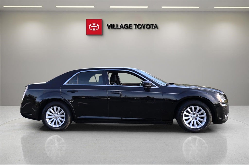 2014 Chrysler 300 Base