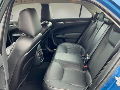 2023 Chrysler 300 Touring