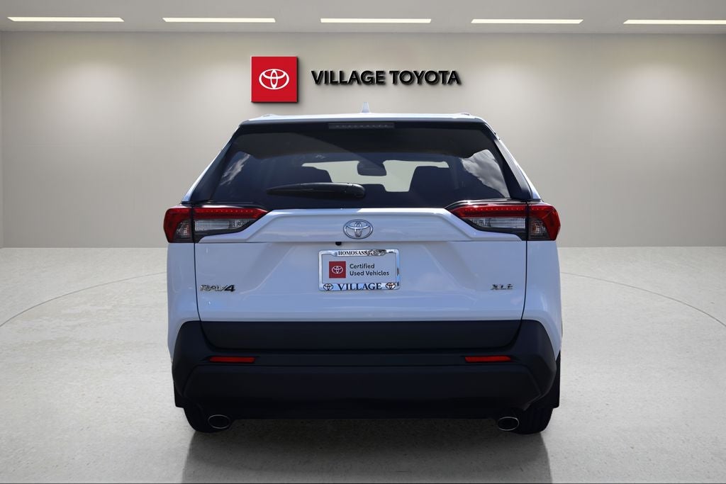 2025 Toyota RAV4 XLE