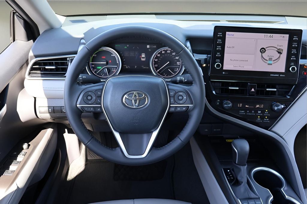 2024 Toyota Camry Hybrid XLE