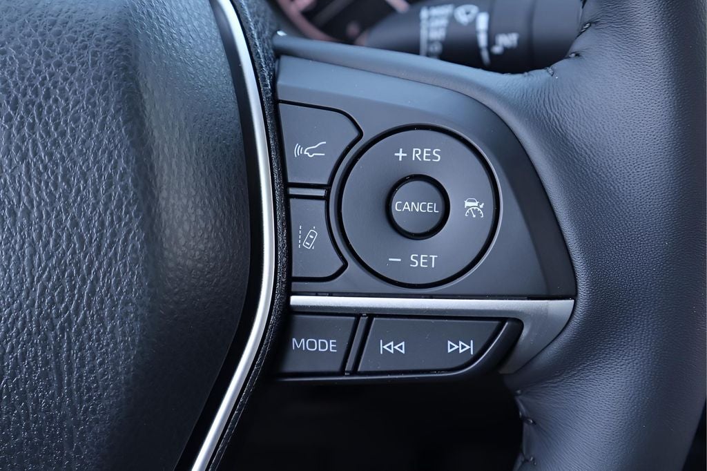 2024 Toyota Camry Hybrid XLE