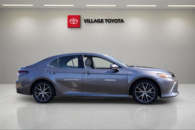 2024 Toyota Camry Hybrid XLE