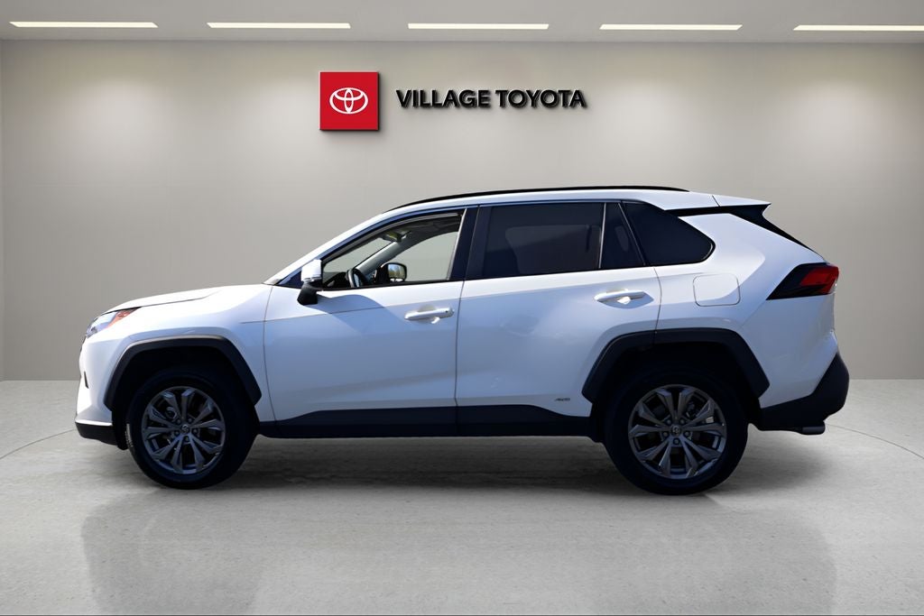 2022 Toyota RAV4 Hybrid XLE Premium