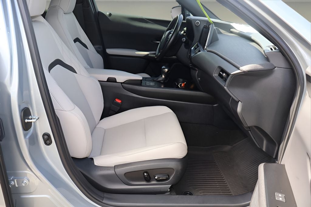 2023 Lexus UX 250h Premium