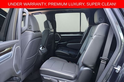 2025 Cadillac Escalade Premium Luxury
