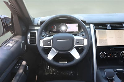 2025 Land Rover Discovery Dynamic SE