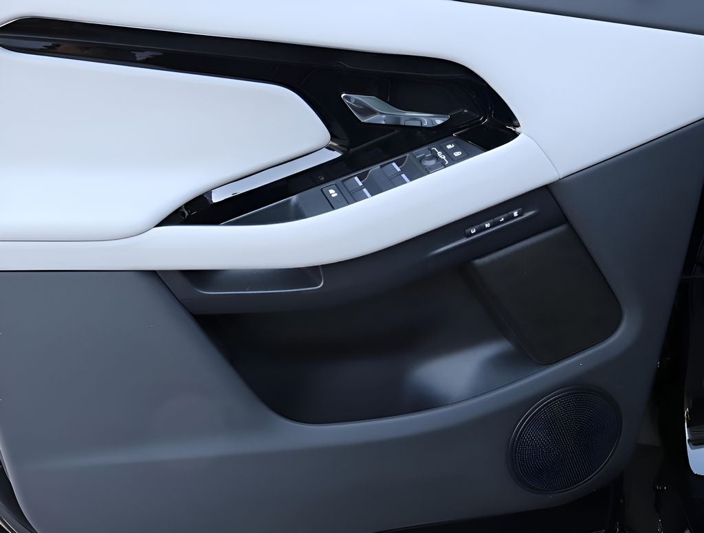 2026 Land Rover Range Rover Evoque Dynamic