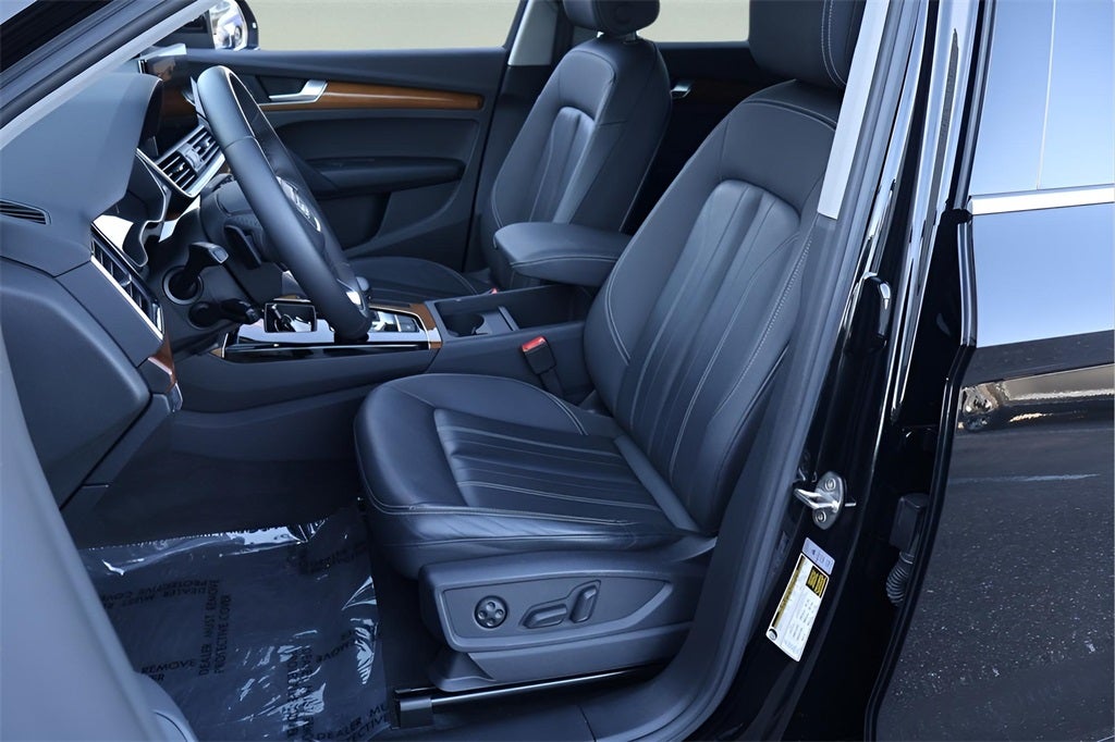 2023 Audi Q5 40 Premium quattro