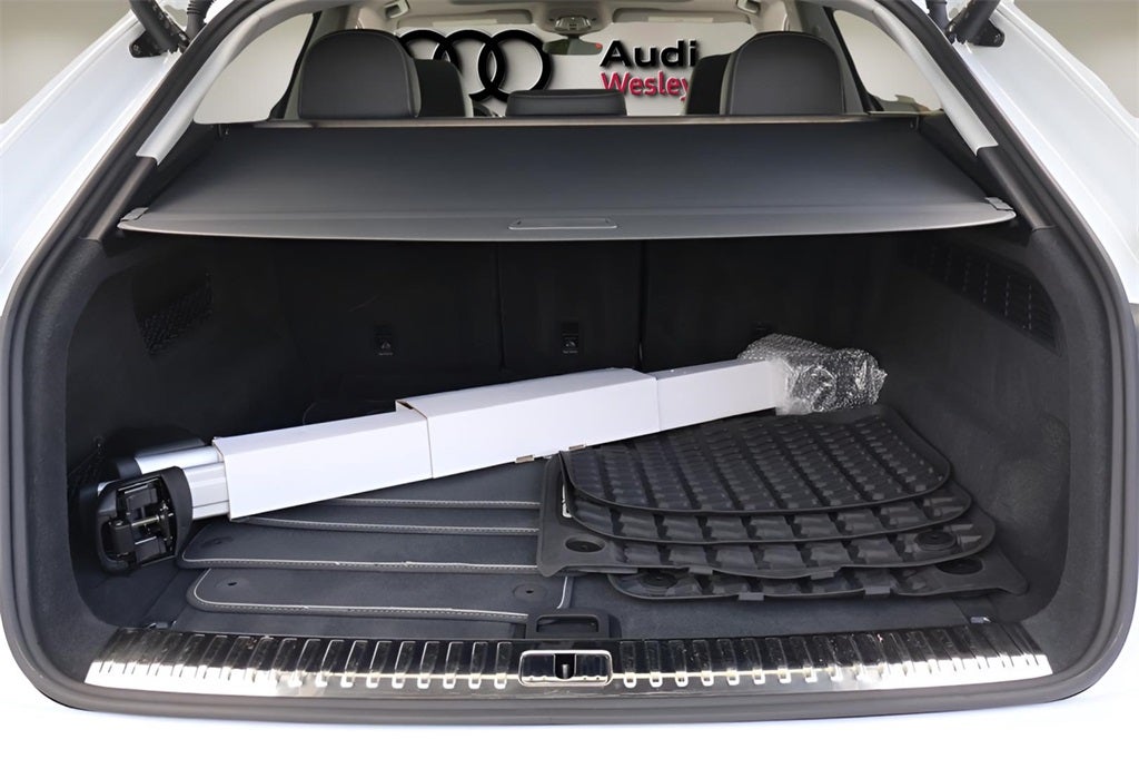 2023 Audi Q8 55 Premium Plus quattro