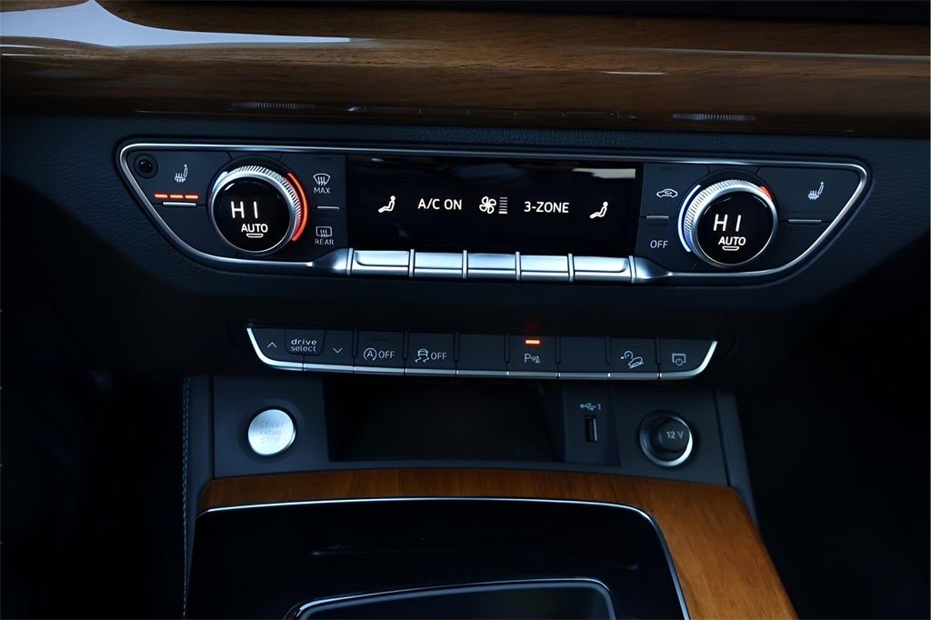 2023 Audi Q5 45 S line Premium Plus quattro