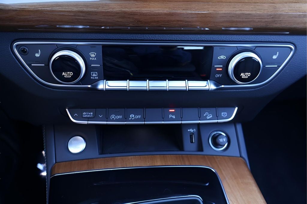 2023 Audi Q5 45 S line Premium Plus quattro