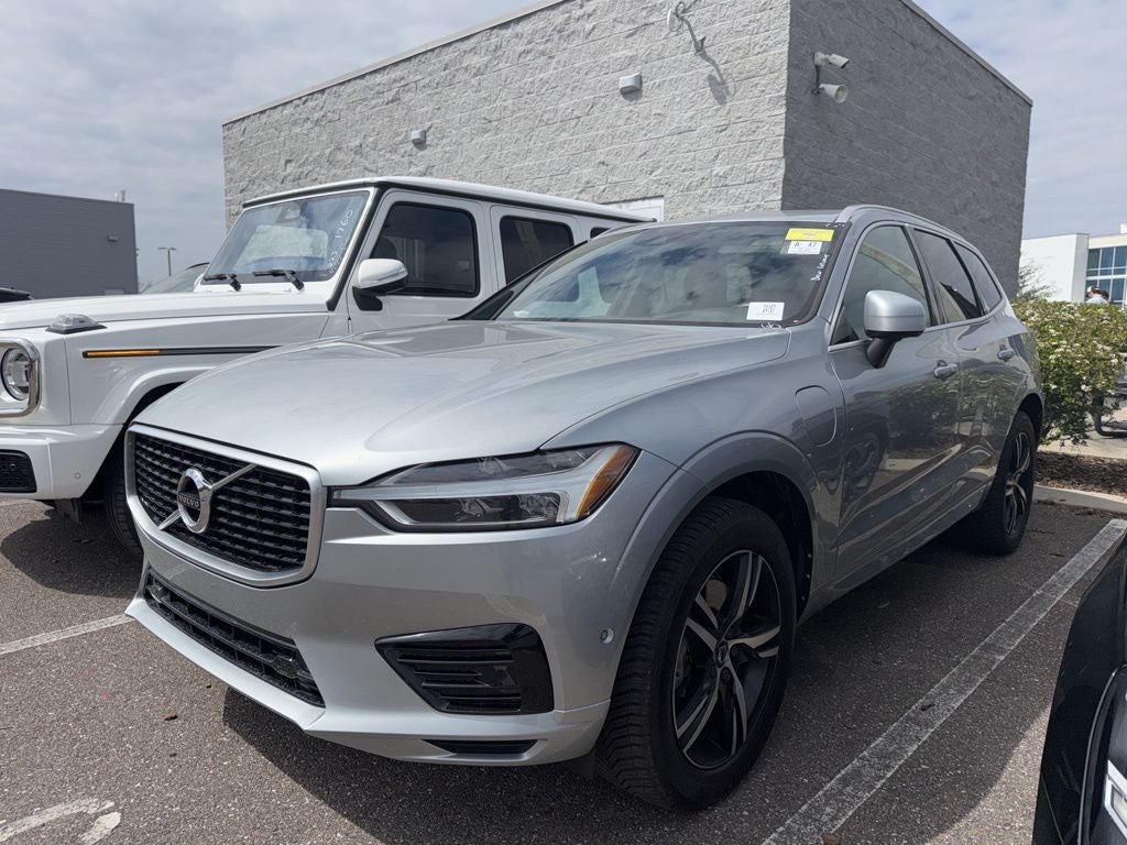 2018 Volvo XC60 Hybrid T8 R-Design