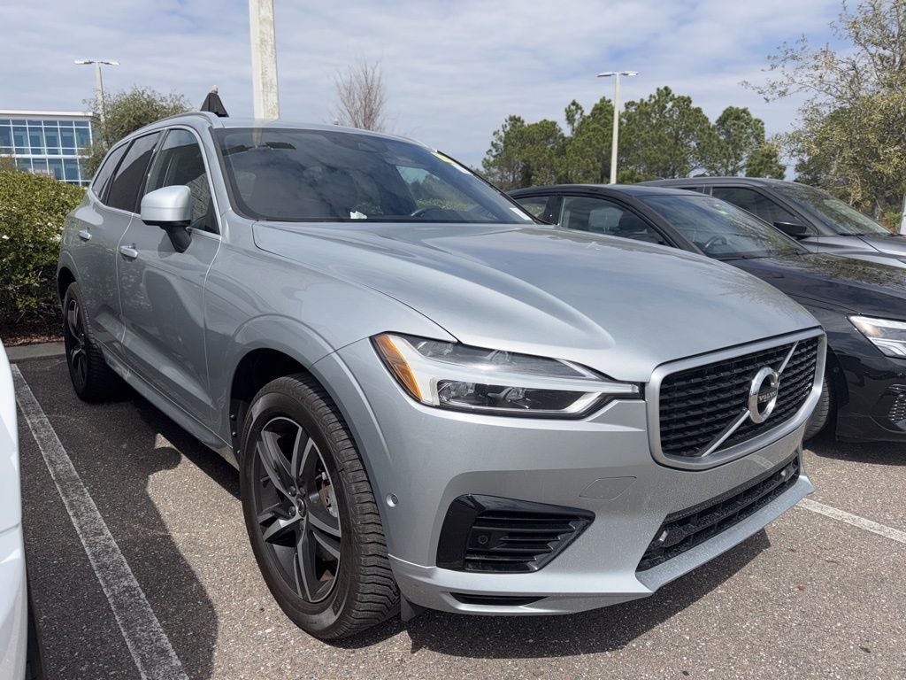 2018 Volvo XC60 Hybrid T8 R-Design