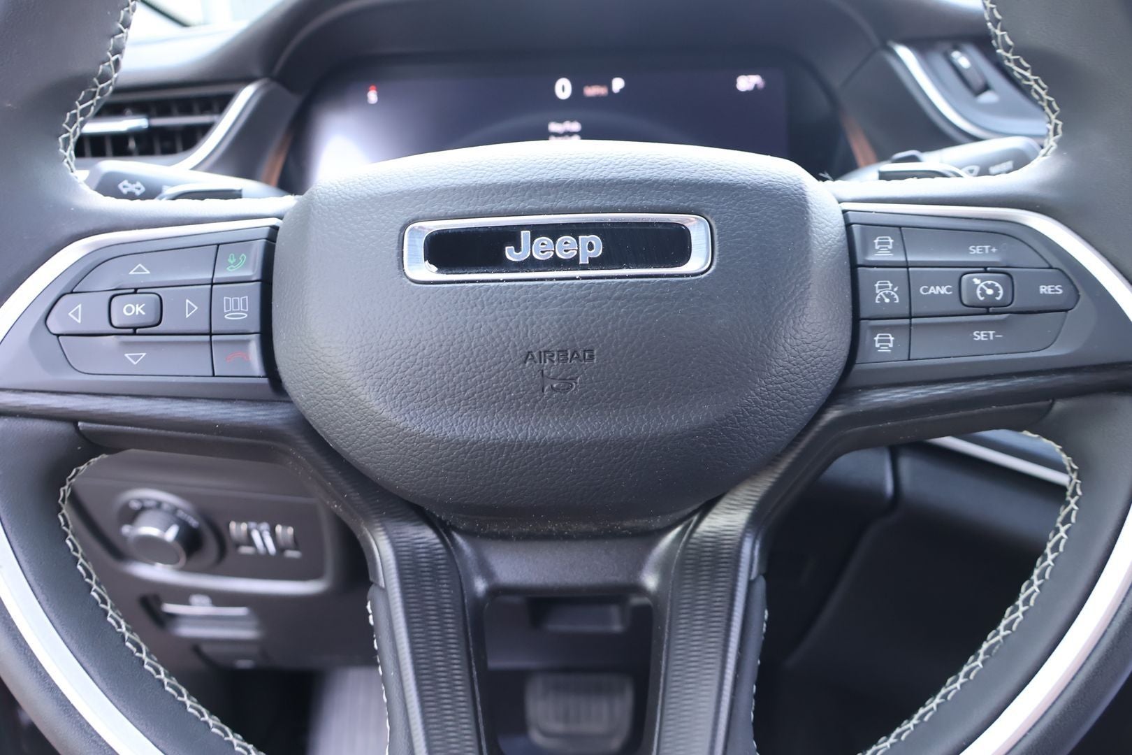 2024 Jeep Grand Cherokee Laredo
