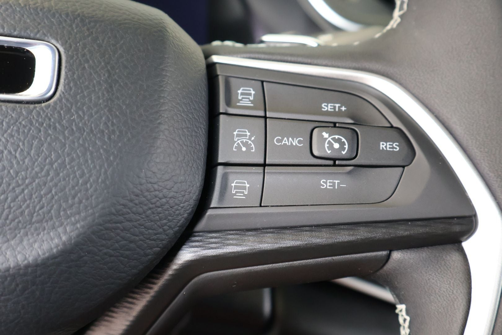 2024 Jeep Grand Cherokee L Altitude X