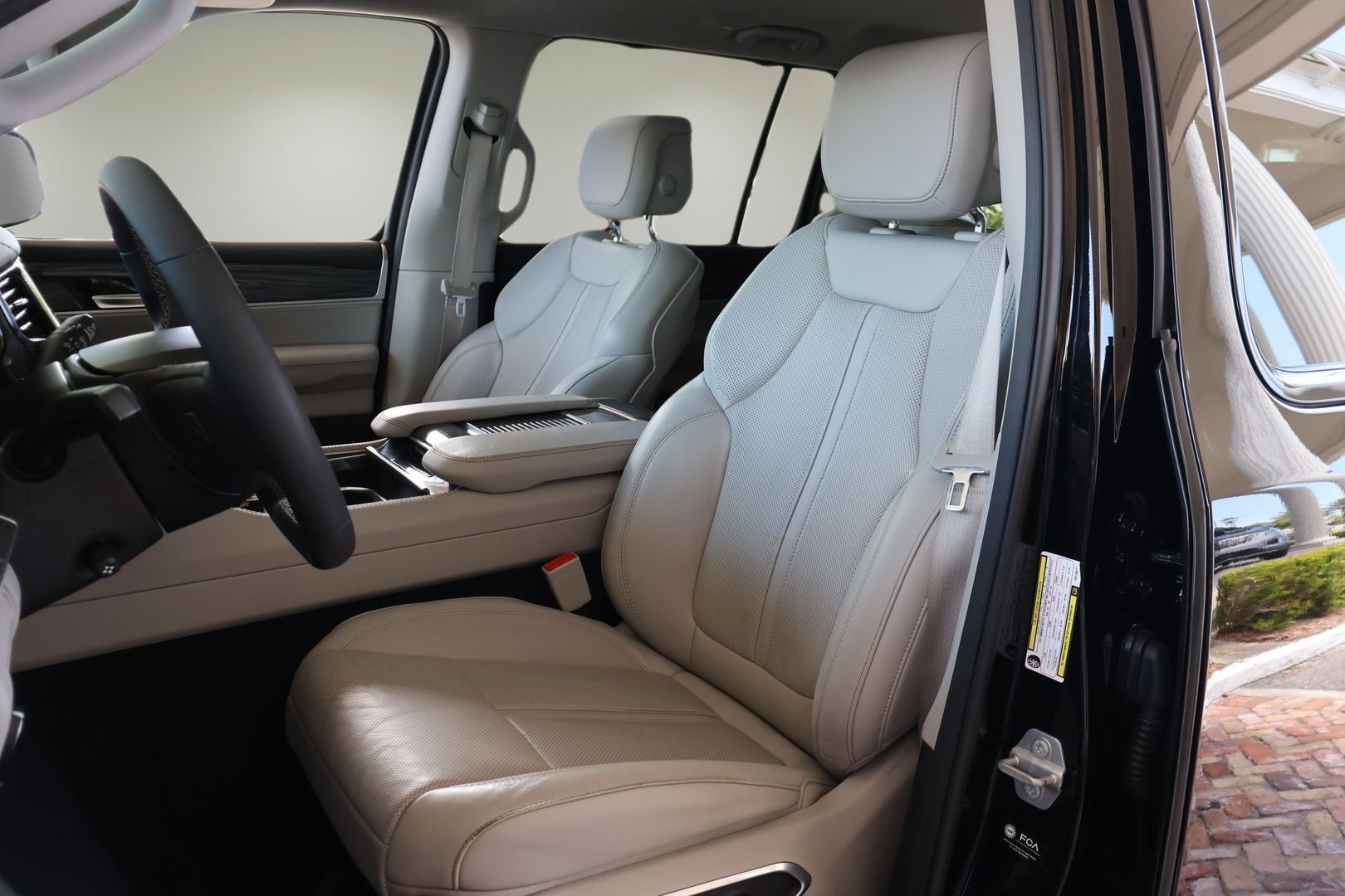 2022 Jeep Wagoneer Series III