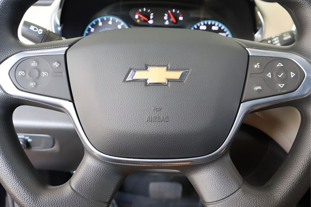 2022 Chevrolet Traverse LS