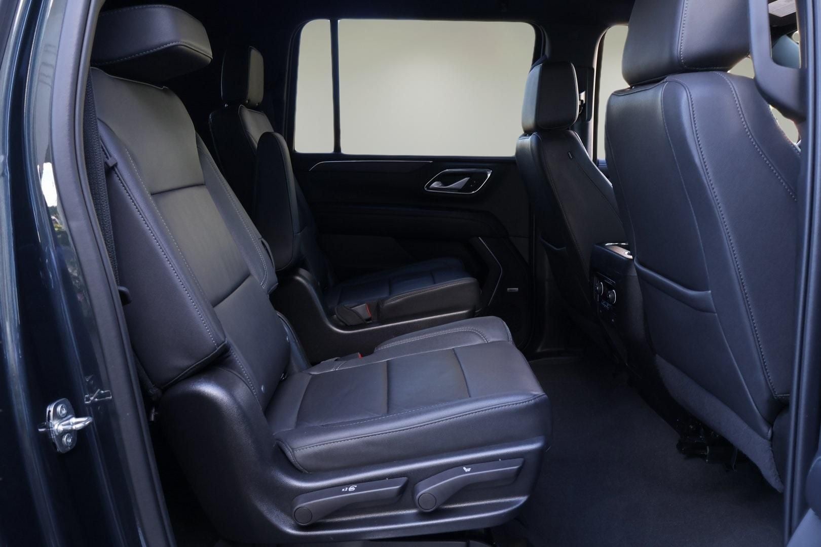 2022 Chevrolet Suburban LT