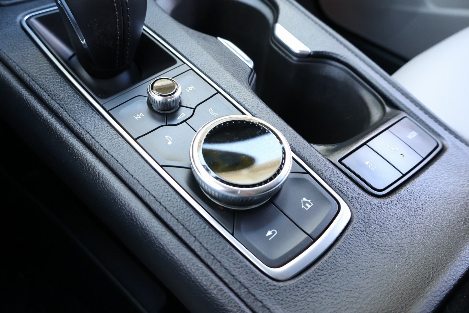 2019 Cadillac XT4 Luxury