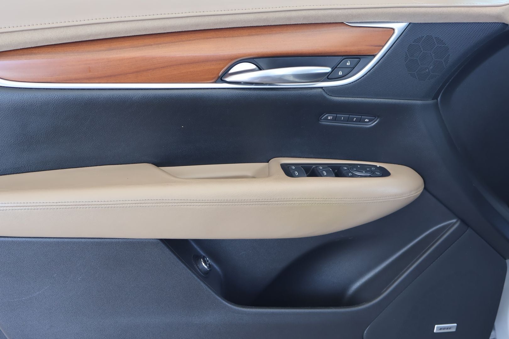 2017 Cadillac XT5 Platinum